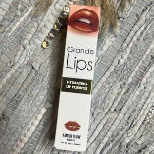 Grande lips Hydrating Lip Plumper- amber glow